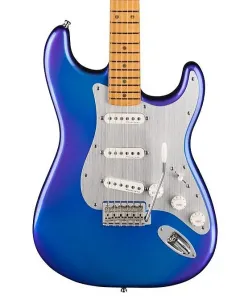 Fender ограниченная серия H.E.R. Stratocaster, кленовый гриф, Blue Marlin