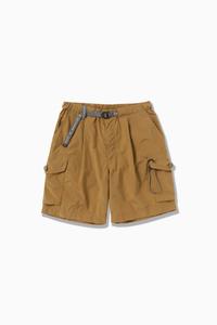 Широкие короткие брюки-карго (размер M)