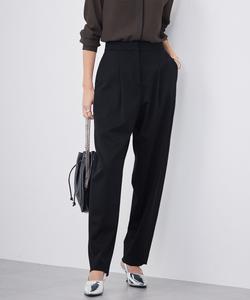 Легко стирающиеся брюки из эластичной ткани в венецианском стиле.