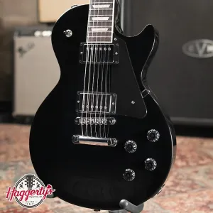 Электрогитара Gibson Les Paul Studio - Эбеновое дерево с сумкой для гитары