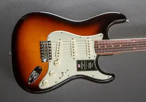 Fender American Vintage II 1961 Stratocaster - 3-цветный солнцезащитный распыл