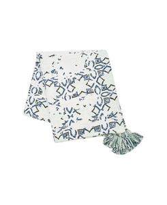 Мягкий и уютный плед Esha с дамасским узором C&F Home, Light beige