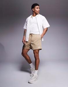 Шорты Club French Terry бежевого цвета Nike