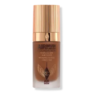 Безупречная тональная основа, нанесенная аэрографом Charlotte Tilbury, 14 Cool (deep with cool undertones)