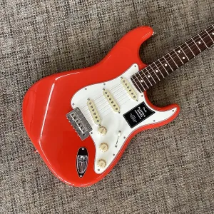 Fender Player II Stratocaster 2024 - настоящее время - кораллово-красный