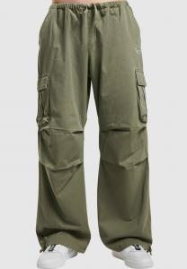Брюки-карго KM234-032-1 SMALL SIGNATURE WASHED PARACHUTE Karl Kani, пыльно-зеленый