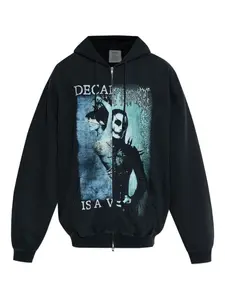 Толстовка с капюшоном на молнии с графическим принтом VETEMENTS, черный