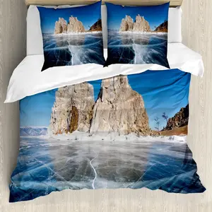 Зимний пододеяльник ABAKUHAUS, озеро Байкал в Сибири, защита от клещей, подходит для аллергиков, с наволочками, 155 см x 220 см - 80 x 80 см, цвет "Сине-белая карамель" Abakuhaus