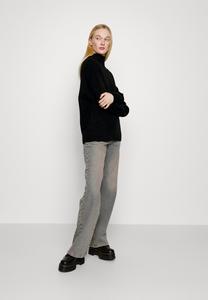 Свободные джинсы Even&Odd, грязный деним