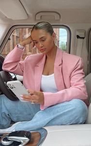 PrettyLittleThing Розовый тканый объемный пиджак свободного кроя с закругленным краем