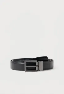 Гладкий ремень с квадратной пряжкой Calvin Klein, Black