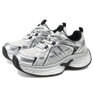 Нескользящие и износостойкие легкие низкие кроссовки на массивной подошве для женщин, серебристо-черные D:FUSE SCANDINAVIA, Silver/Black