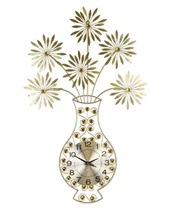 Настенные часы с вазой и цветами Three Star, gold