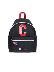 EASTPAK Рюкзак 'Day Pak'r' в черном цвете