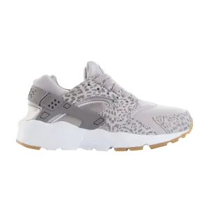 Кроссовки Nike Huarache Run SE GS 'Atmosphere Grey', серый