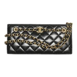 Женская черная клатч на одно плечо из ягненка CHANEL