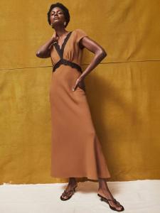 Платье миди трапеция с кружевной отделкой Ro&Zo