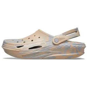 Crocs Клоги унисекс светло-серые разноцветные, цвет Light Gray/Multicolor