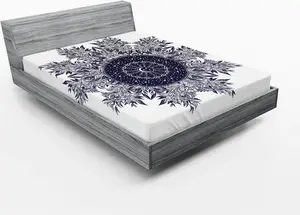 Простыня на резинке ABAKUHAUS Galaxy Mandala, тематическая, с луной и звездами, в рамке из цветов лилии, 90 x 200 см, нежно-голубой, темно-синий Abakuhaus