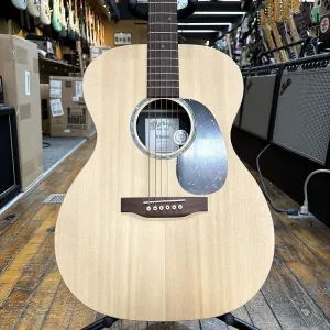 Бразильская акустико-электрическая гитара Martin 000-X2E с мягким чехлом