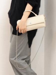 Cachecache / Горизонтальная гладкая сумка через плечо, двусторонняя