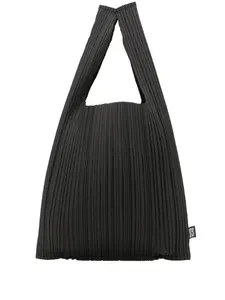 Плиссированная сумка-тоут Issey Miyake, черный