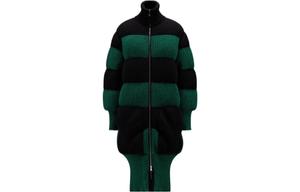 Пуховик женский зеленый Moncler