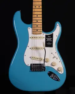 Fender Player II Stratocaster, гриф из клена, цвет Aquatone Blue