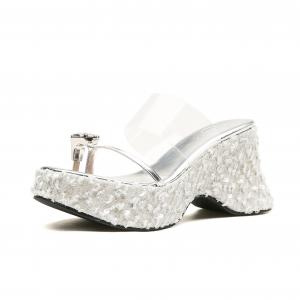 Женские тапочки-слайды на резиновой подошве YAFEI XUANYU, Silver