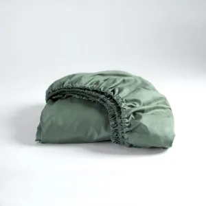 Простыня "Золушка" "Простыня (до 25 см)", приятная на коже Cinderella 90х200 см, 1 шт., зеленый