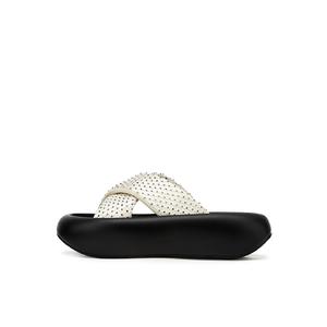 DAPHNE Тихие тапочки-шлепанцы женские бежевые, цвет Beige