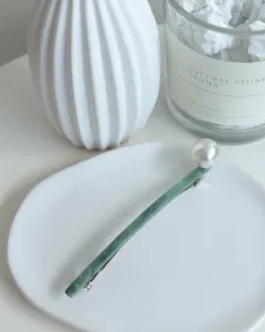 Тонкая заколка для волос Three Four Time/Pearl x Acetate, цвет Green