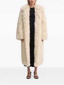 Платье с длинными рукавами и вырезами Nanushka, черный