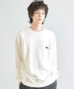 Свитшот с круглым вырезом, изготовленный на заказ методом пигментной обработки.