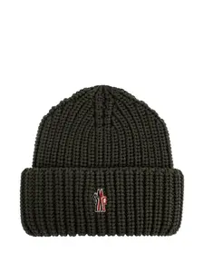 Шерстяная шапка в рубчик с нашивкой-логотипом Moncler Grenoble, зеленый
