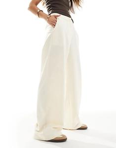 Свободные брюки прямого кроя ASOS DESIGN кремового цвета