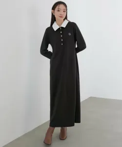 Двухцветное платье, которое можно носить в двух направлениях.