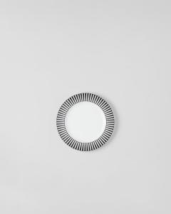 Набор из двух фарфоровых десертных тарелок - Полоски Prada, белый