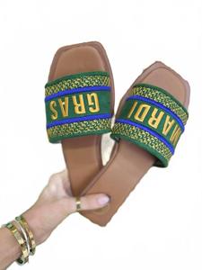 Женские сандалии Krewe Queen Mardi Gras в зеленом цвете Maker's
