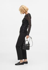 Сумка KARL LAGERFELD AUTOGRAPH PADLOCK, Black Embellishment/Black