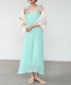 Платье с плиссировкой из лент