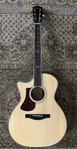 Eastman AC322LCE Гранд-Аудиторий акустико-электрическая гитара для левшей с жестким кейсом и профессиональной настройкой