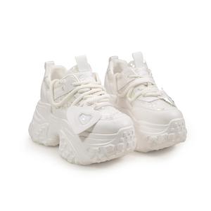 Кроссовки женские толстые низкие Shoe Cabinet Floral Language, цвет Silver Rhinestone [597-76]