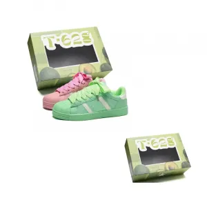 T628 Износостойкие легкие противоскользящие скейтерские кеды унисекс микс цветов зеленый и розовый, цвет Green Pink Mismatched (Random Color for Left and Right Feet)