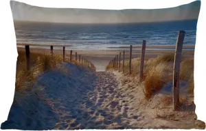 Подушка для улицы - Пляж - Море - Нидерланды - Дюны - Солнце - 50 x 30 см - Устойчива к погодным условиям - Подушка для отдыха - Подушка для дивана - Украшение для гостиной MuchoWow