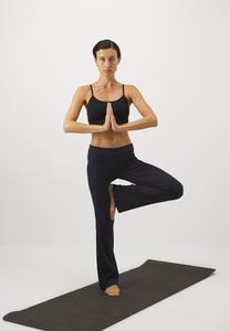 Легкая поддержка спортивного бюстгальтера ONPJAIA SEAM BRA ONLY Play, черный