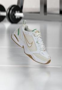 Кроссовки Nike Performance AIR MONARCH IV, White/Metallic Gold-Coloured/Phantom/Lucky Green/Light Brown/White
