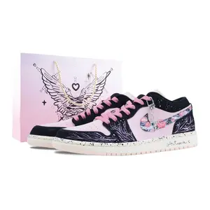 Jordan Баскетбольные кроссовки Air 1 Vintage, унисекс, низкие, черные/розовые