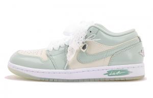 Jordan Air 1 Abrasion Resistant Low Top Vintage Basketball Shoes Women's Black Green