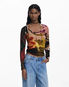 Футболка для женщин, разработанная мистером Кристианом Лакруа Desigual, мультиколор